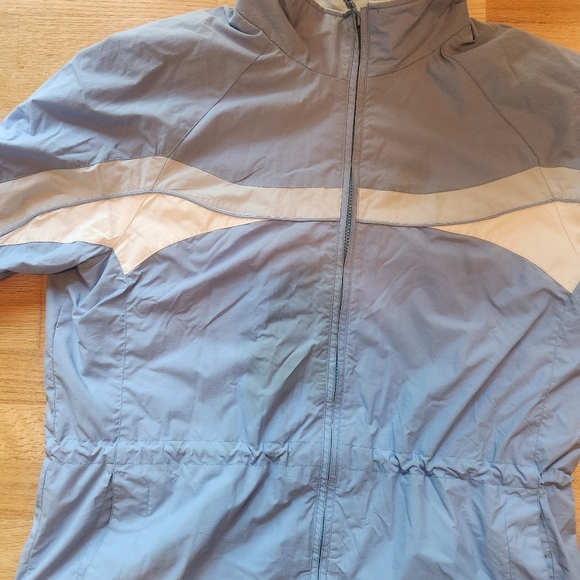 Cabela's Jacket - Picture 5 of 9